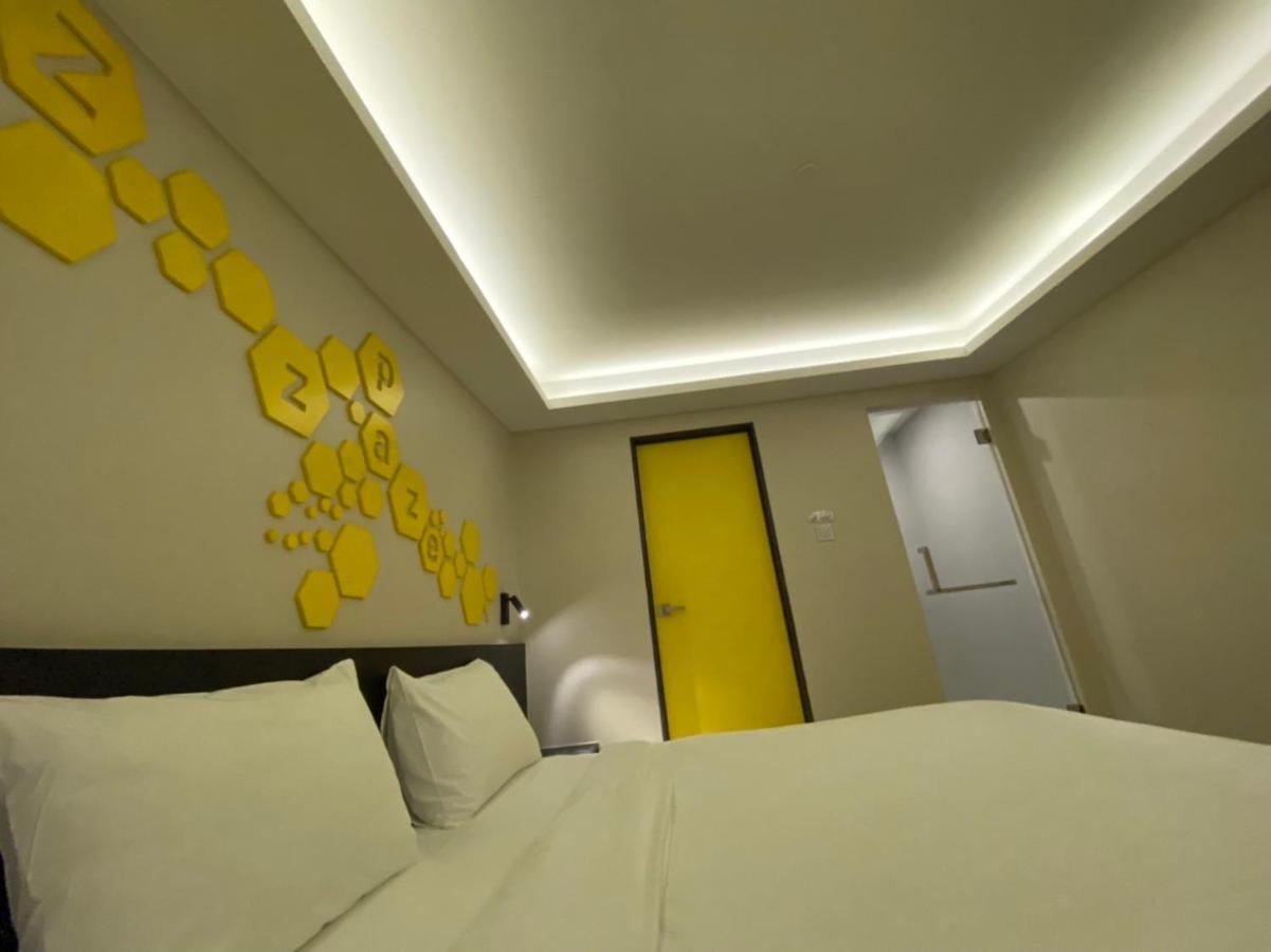 Hotel Z Zpaze Bangkok Exterior photo